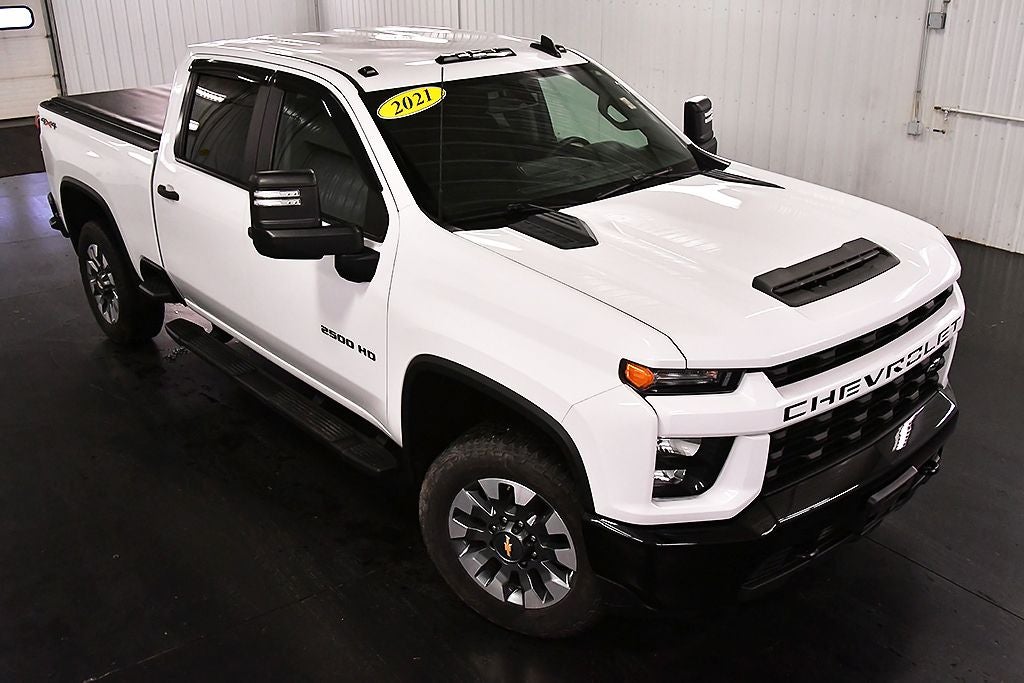 2021 Chevrolet Silverado 2500HD Custom Dark Essentials