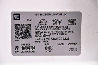 2021 Chevrolet Silverado 2500HD Custom Dark Essentials