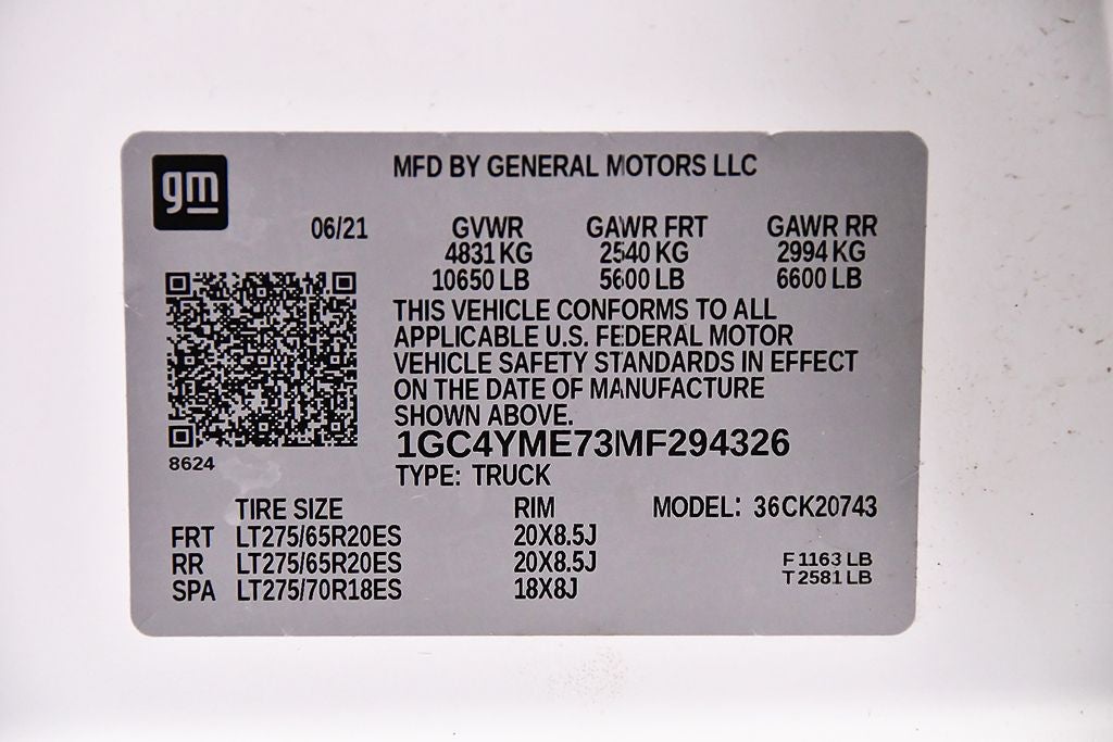 2021 Chevrolet Silverado 2500HD Custom Dark Essentials