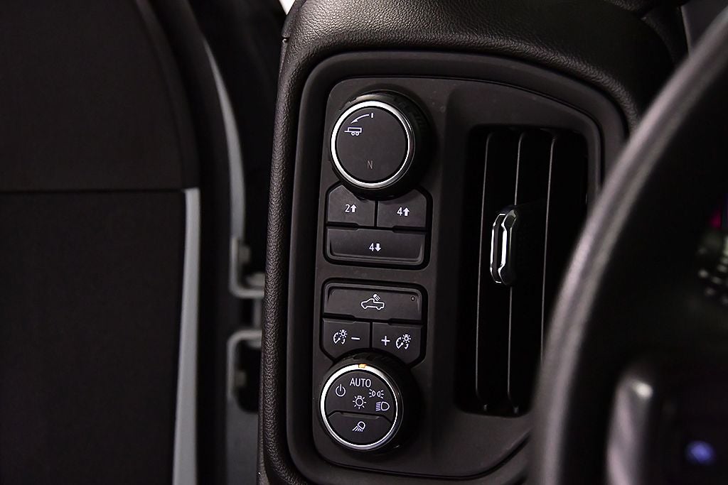 2021 Chevrolet Silverado 2500HD Custom Dark Essentials