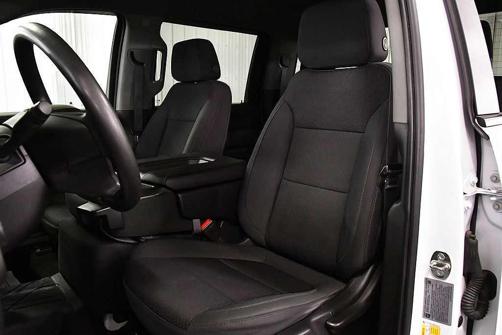 2021 Chevrolet Silverado 2500HD Custom Dark Essentials