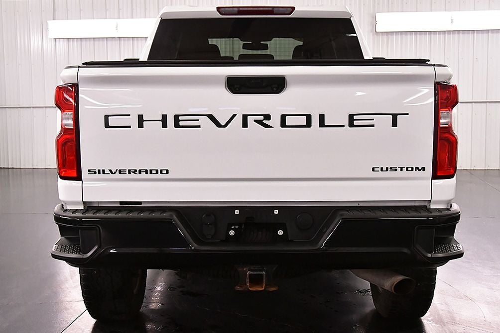 2021 Chevrolet Silverado 2500HD Custom Dark Essentials