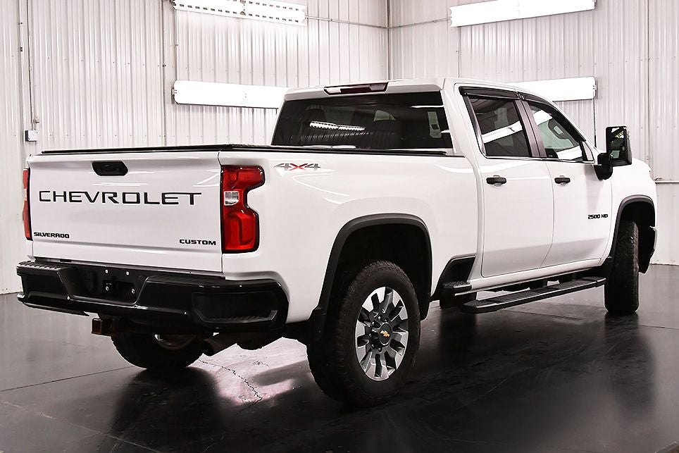 2021 Chevrolet Silverado 2500HD Custom Dark Essentials