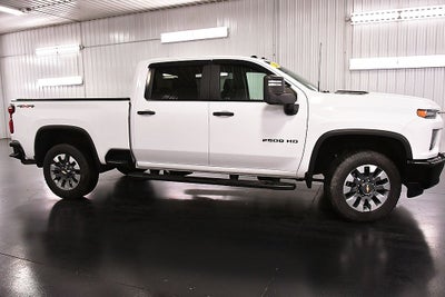2021 Chevrolet Silverado 2500HD Custom Dark Essentials