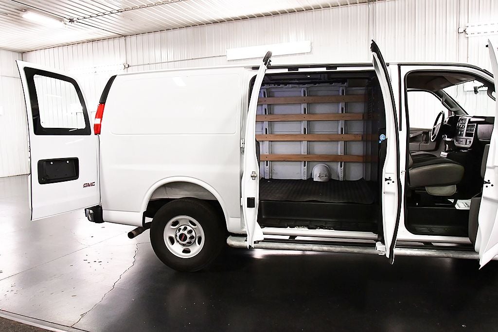 2025 GMC Savana 2500 Work Van