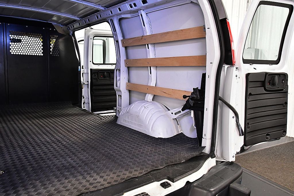 2025 GMC Savana 2500 Work Van