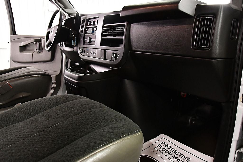 2025 GMC Savana 2500 Work Van