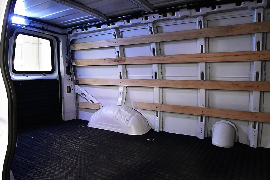2025 GMC Savana 2500 Work Van