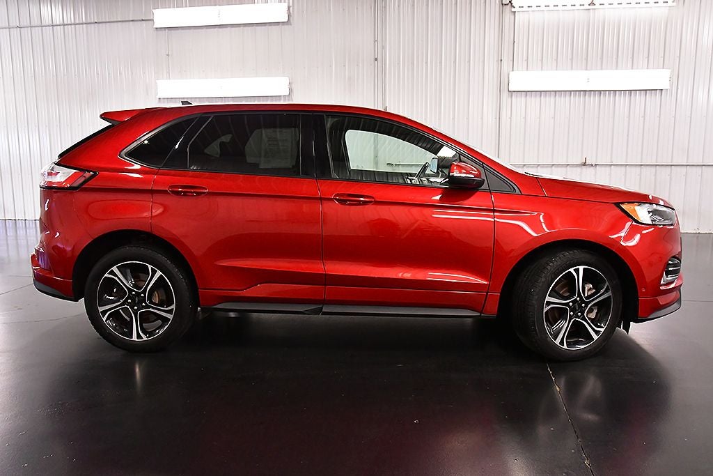 2022 Ford Edge ST