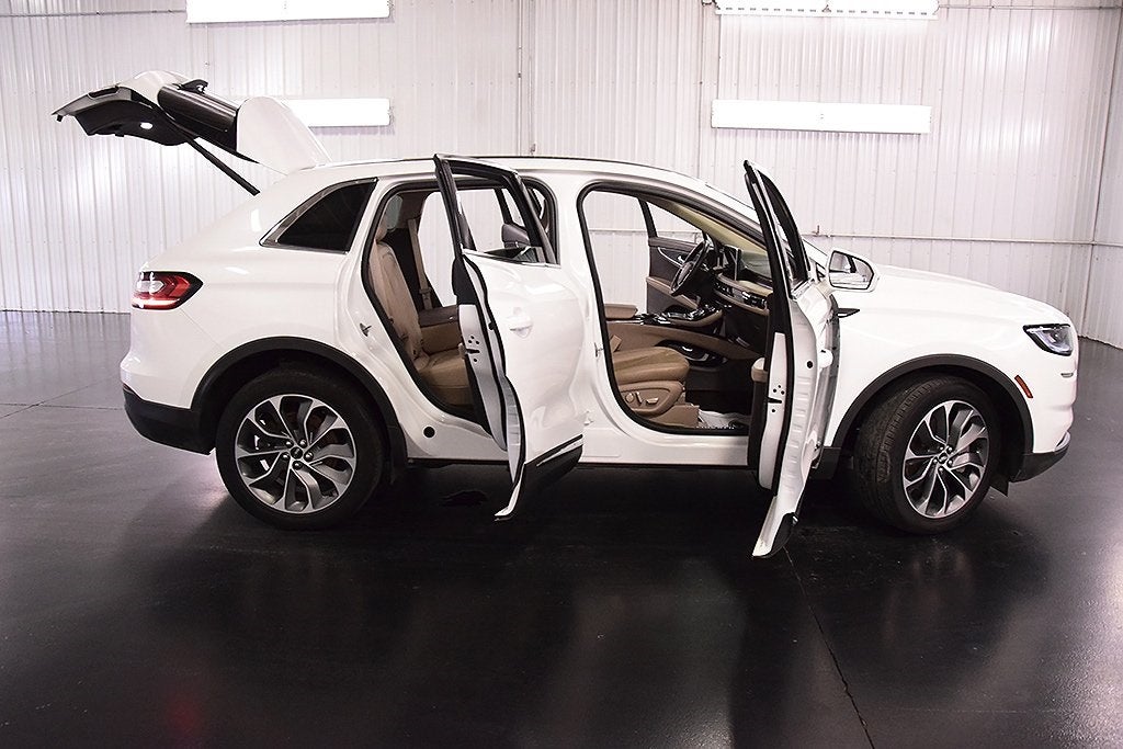 2022 Lincoln Nautilus Reserve