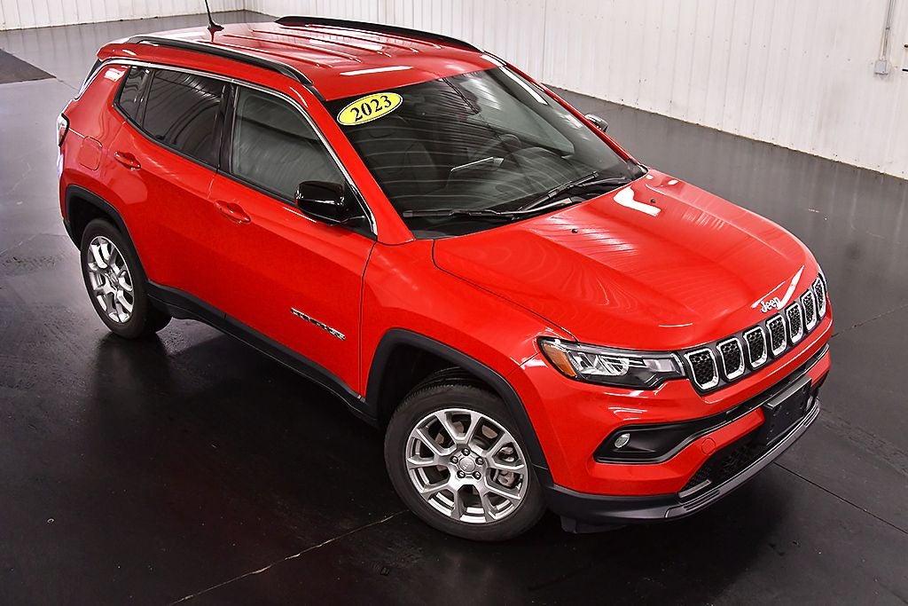 2023 Jeep Compass Latitude Lux