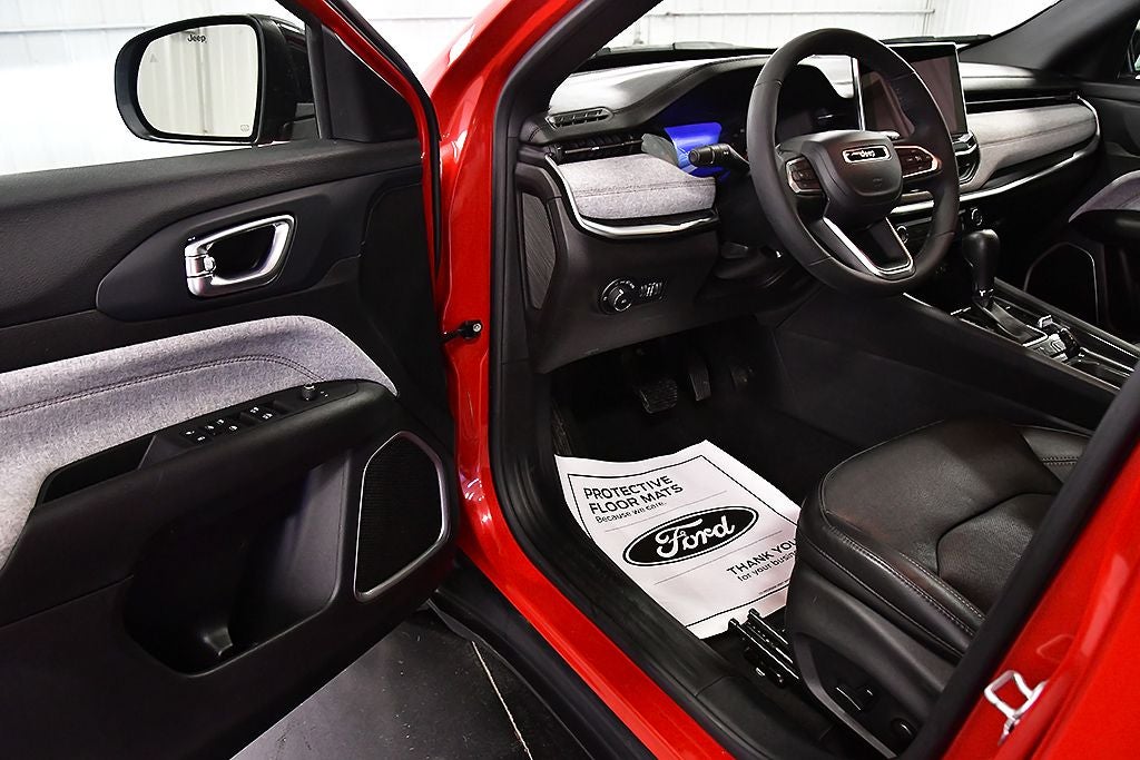 2023 Jeep Compass Latitude Lux