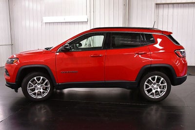 2023 Jeep Compass Latitude Lux