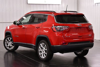 2023 Jeep Compass Latitude Lux