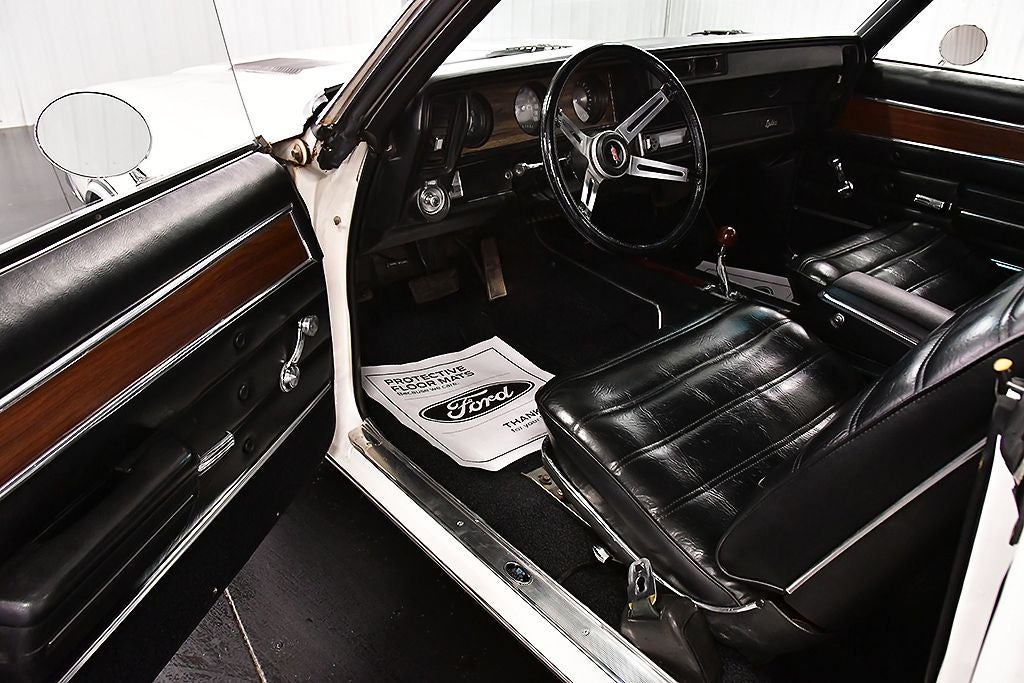 1972 Oldsmobile Cutlass Base