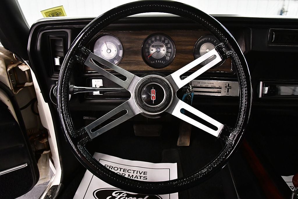 1972 Oldsmobile Cutlass Base
