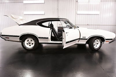 1972 Oldsmobile Cutlass Base