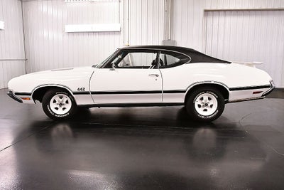 1972 Oldsmobile Cutlass Base