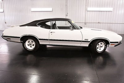 1972 Oldsmobile Cutlass Base