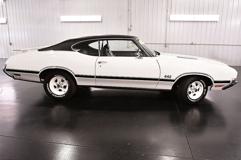1972 Oldsmobile Cutlass Base