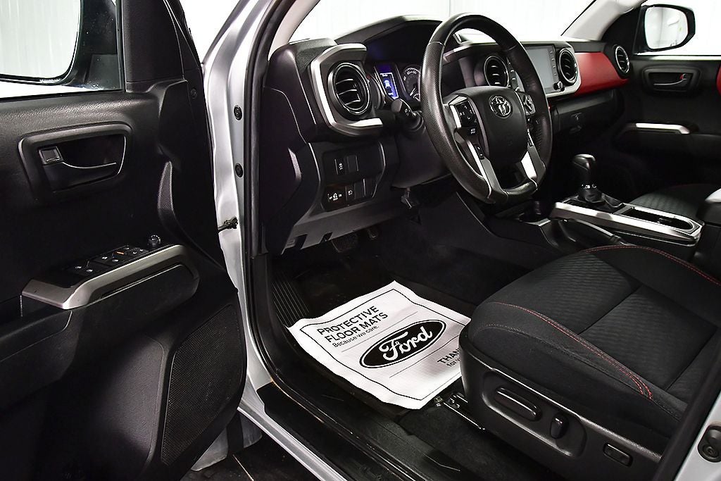 2022 Toyota Tacoma SR5 V6