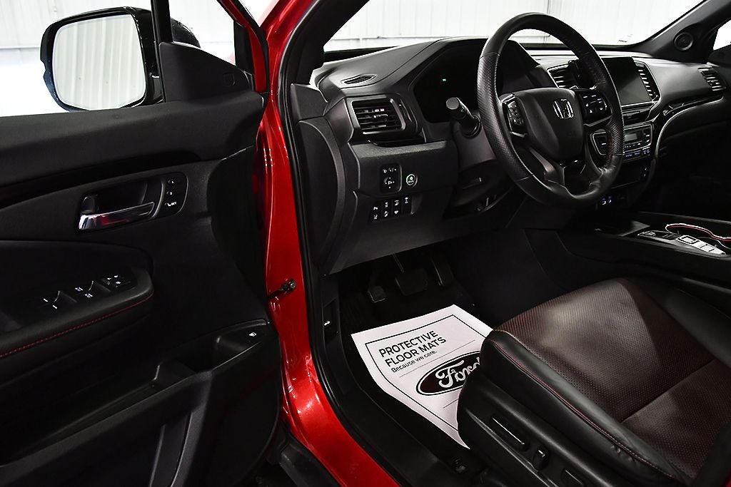 2025 Honda Ridgeline Black Edition