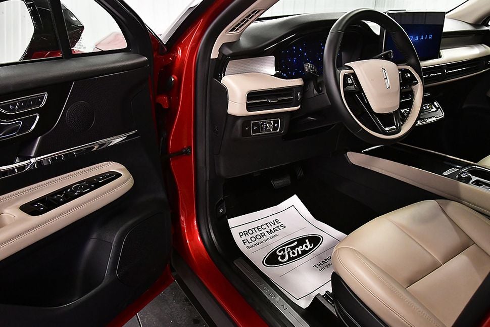 2025 Lincoln Corsair Premiere