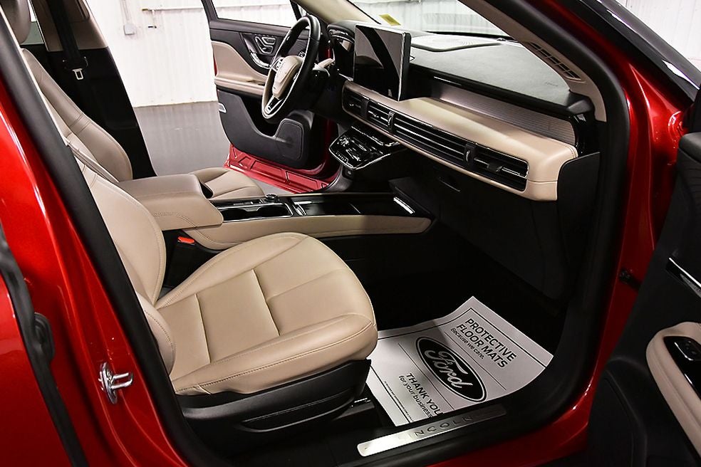 2025 Lincoln Corsair Premiere