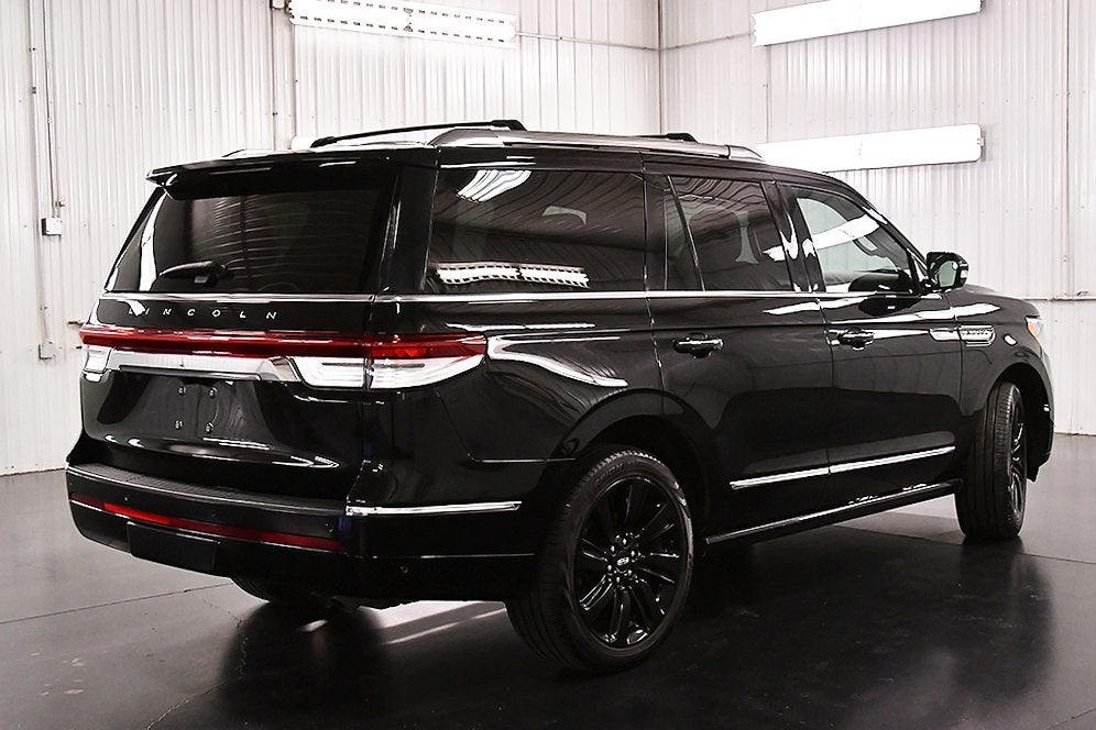 2023 Lincoln Navigator Reserve