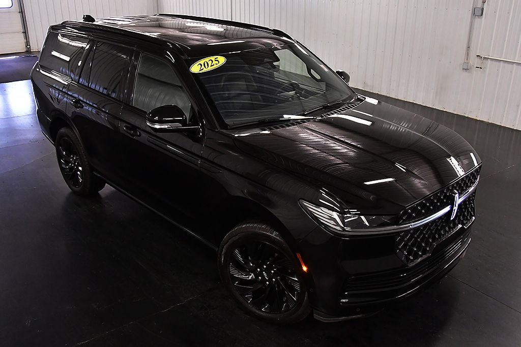 2025 Lincoln Navigator Reserve Jet