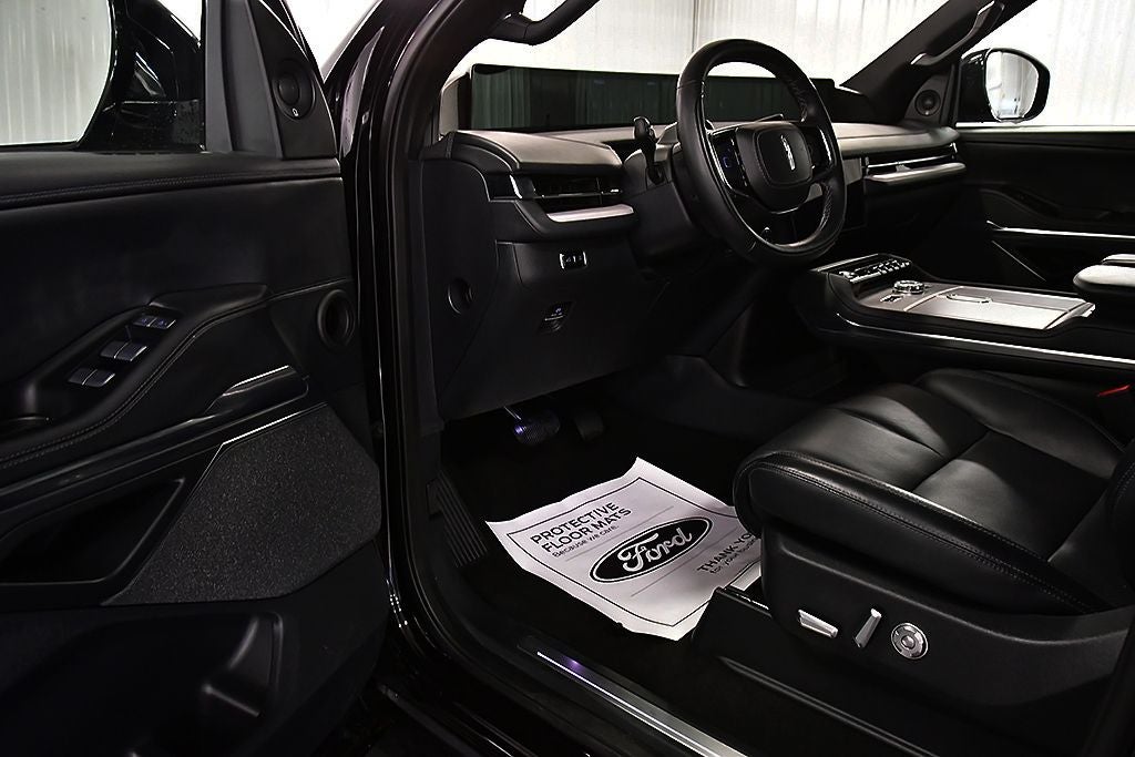 2025 Lincoln Navigator Reserve Jet