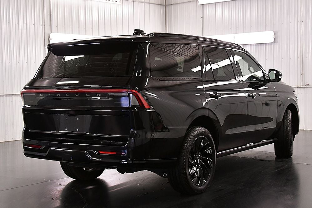 2025 Lincoln Navigator Reserve Jet