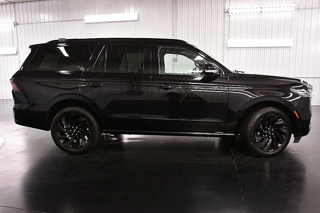 2025 Lincoln Navigator Reserve Jet