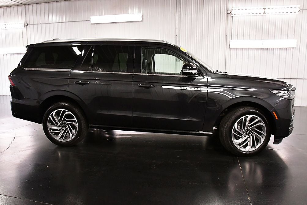 2025 Lincoln Navigator Reserve