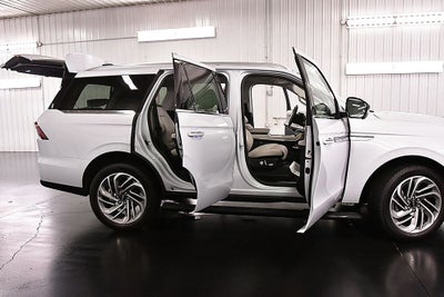 2025 Lincoln Navigator Reserve