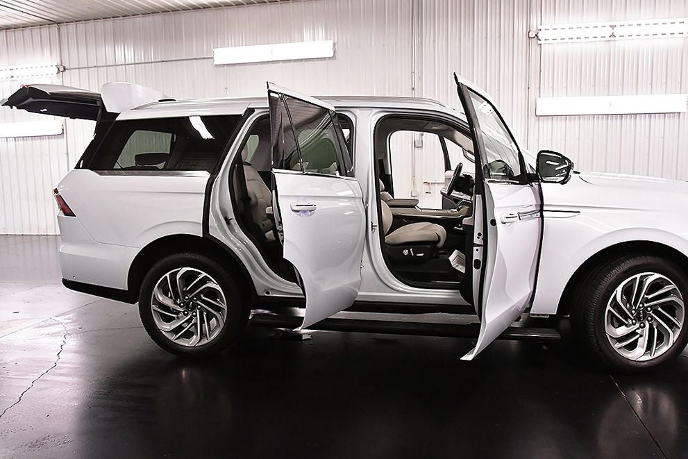2025 Lincoln Navigator Reserve