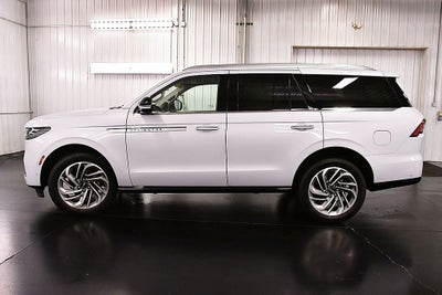 2025 Lincoln Navigator Reserve