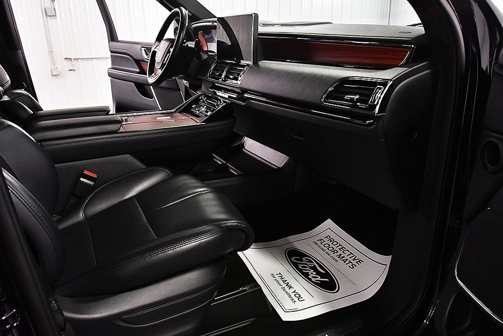2024 Lincoln Navigator Premiere