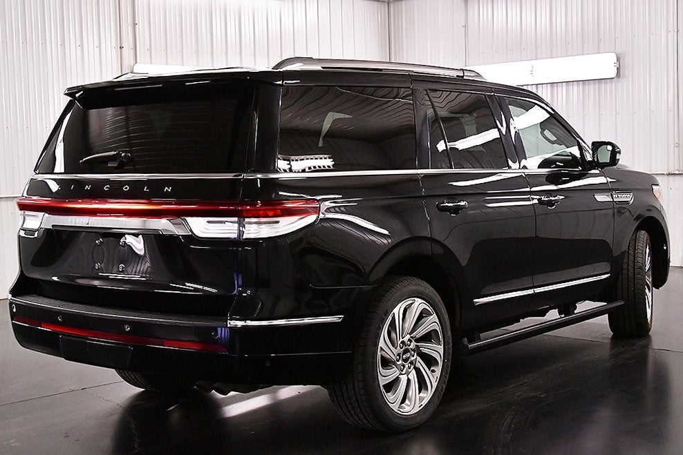 2024 Lincoln Navigator Premiere