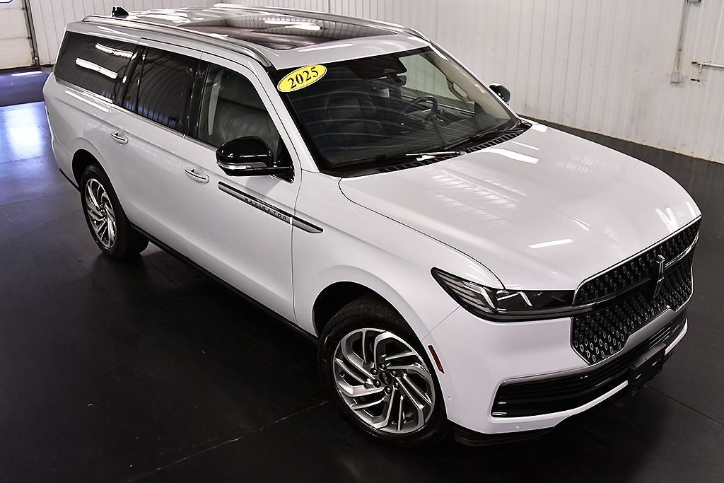 2025 Lincoln Navigator L Reserve