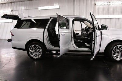2025 Lincoln Navigator L Reserve