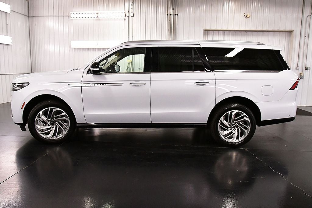2025 Lincoln Navigator L Reserve