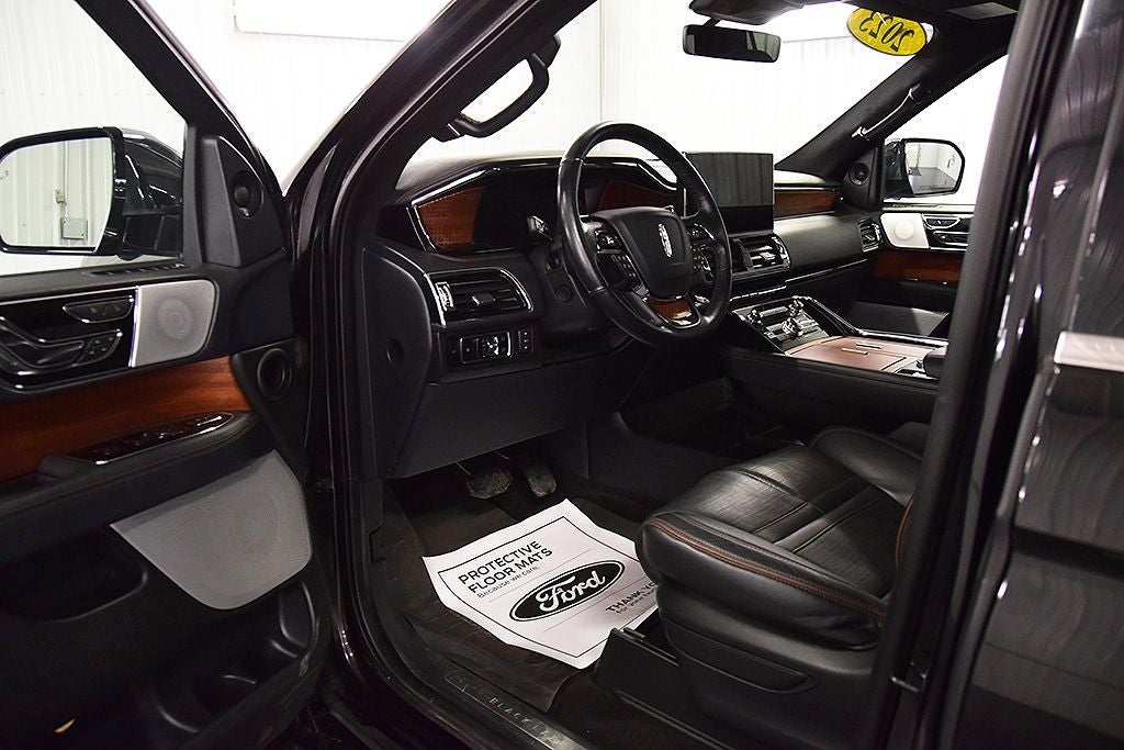 2023 Lincoln Navigator L L Black Label