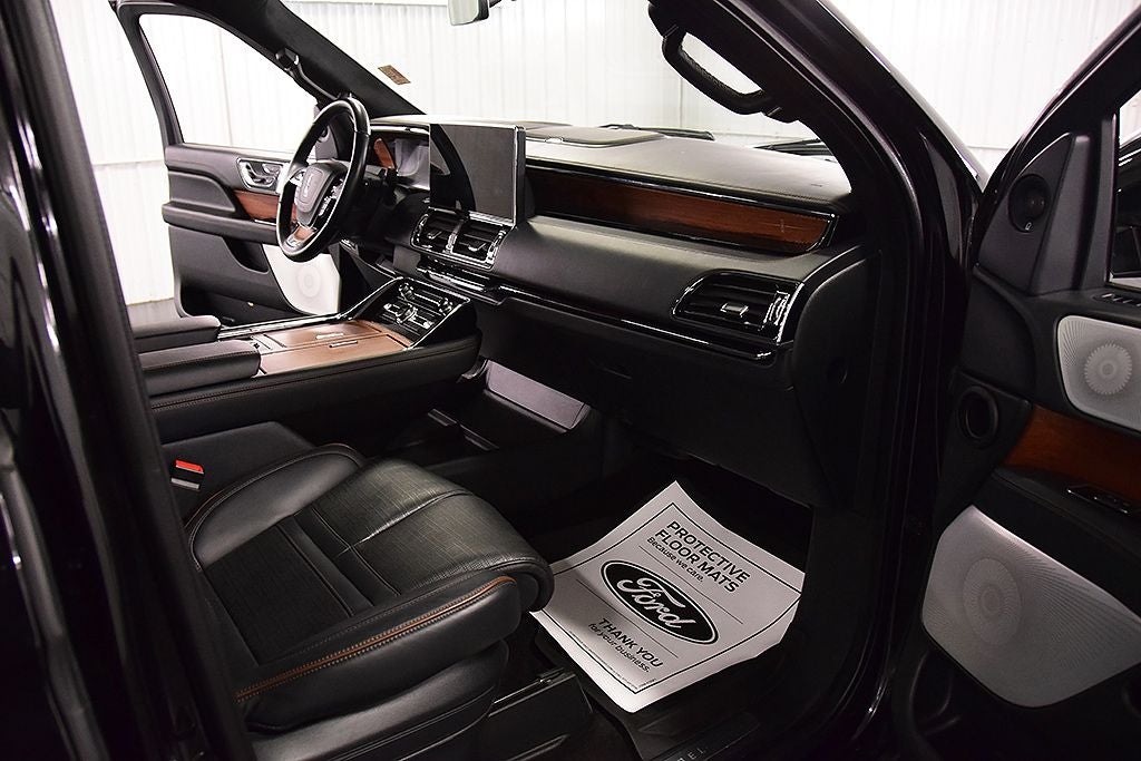 2023 Lincoln Navigator L L Black Label