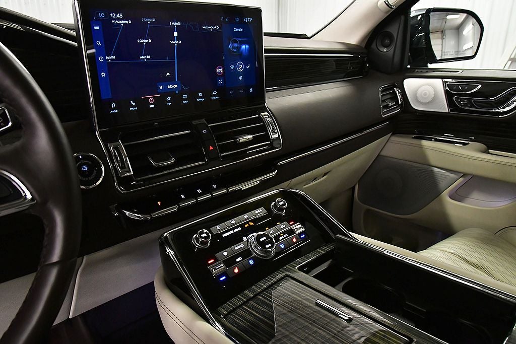 2023 Lincoln Navigator L Black Label