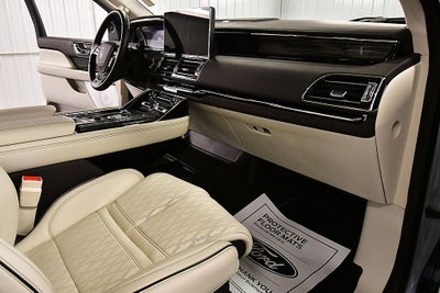 2023 Lincoln Navigator L Black Label