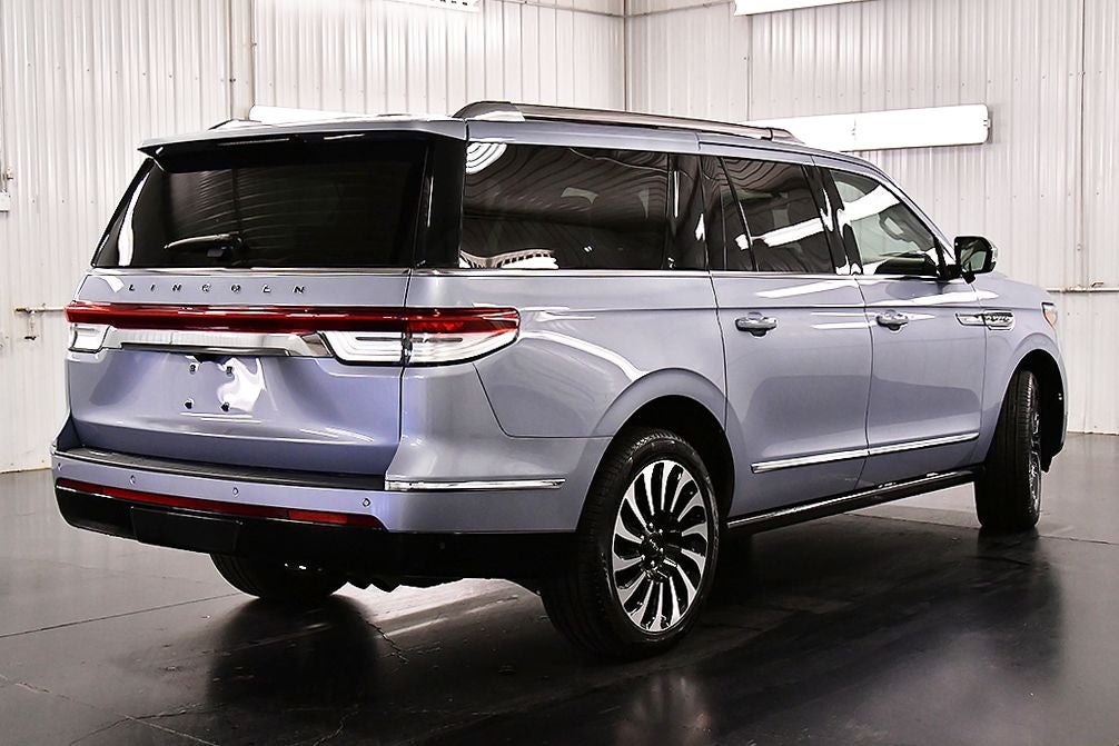 2023 Lincoln Navigator L Black Label