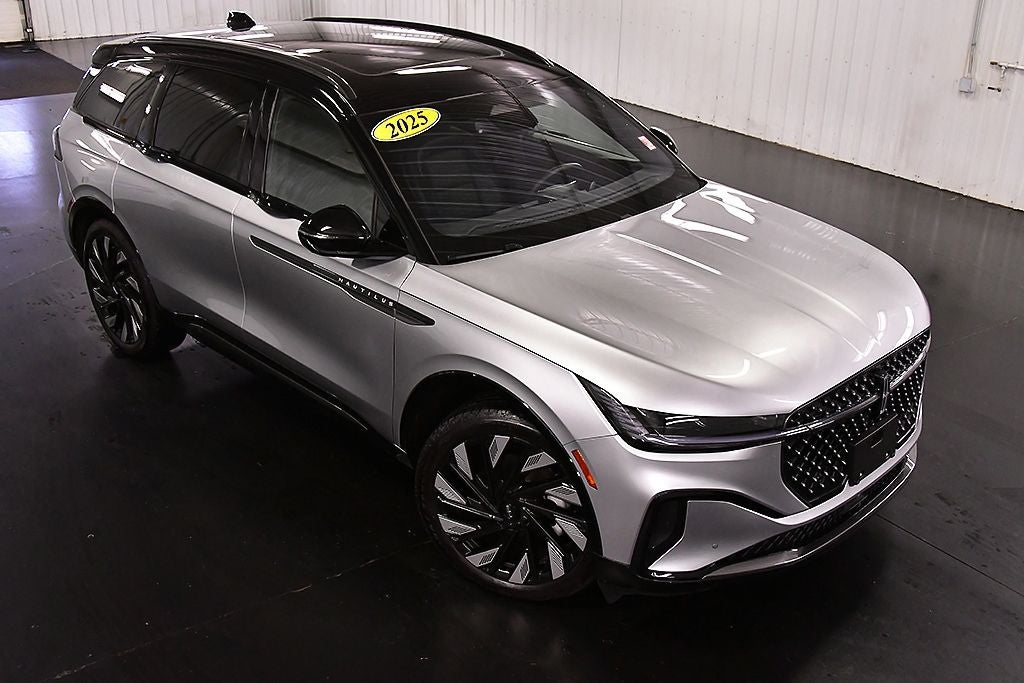 2025 Lincoln Nautilus Reserve Jet