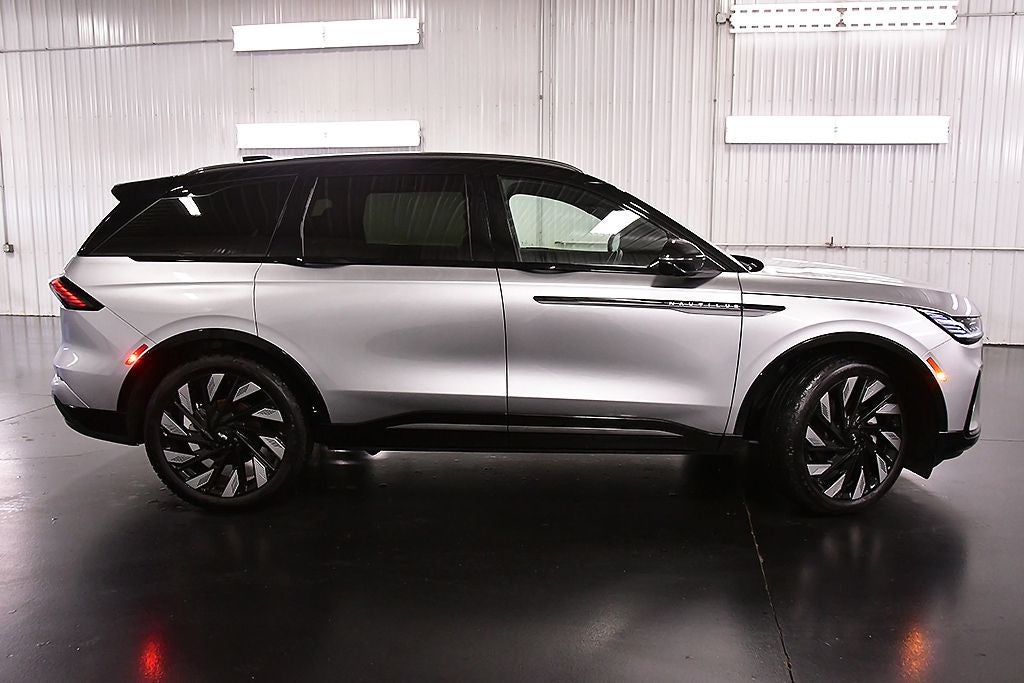 2025 Lincoln Nautilus Reserve Jet