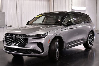 2024 Lincoln Nautilus Reserve